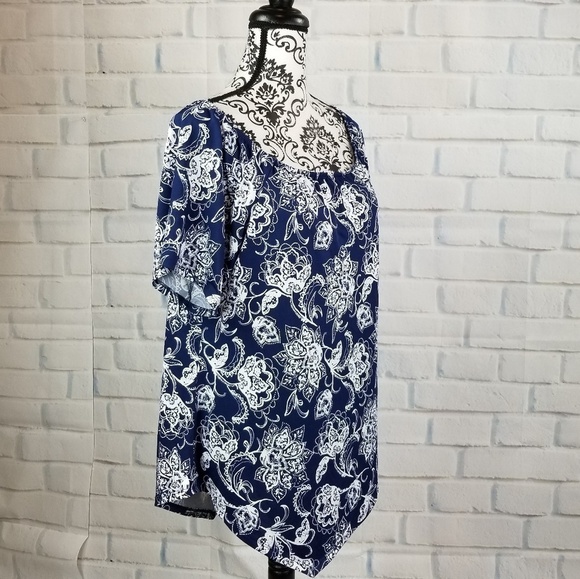 Slinky brand women's size medium top - Picture 4 of 8